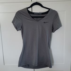 Nike Pro dri fit womens M short sleeve shirt